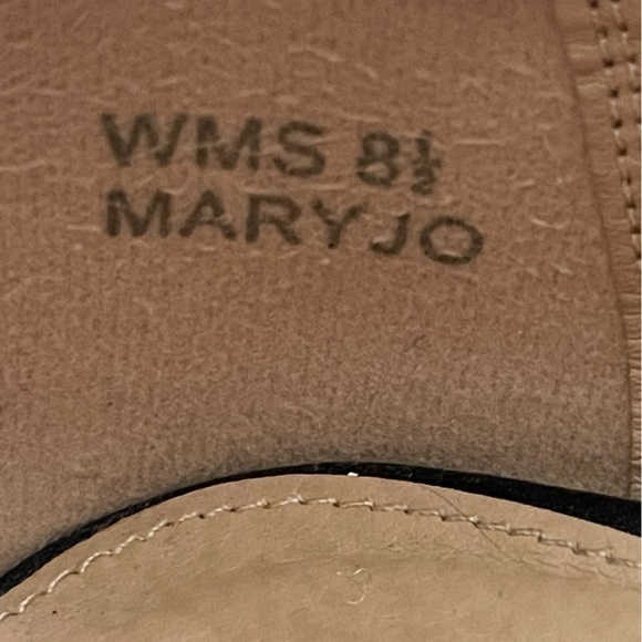 Report Black Heels with Elegant Design - Picture 9 of 9